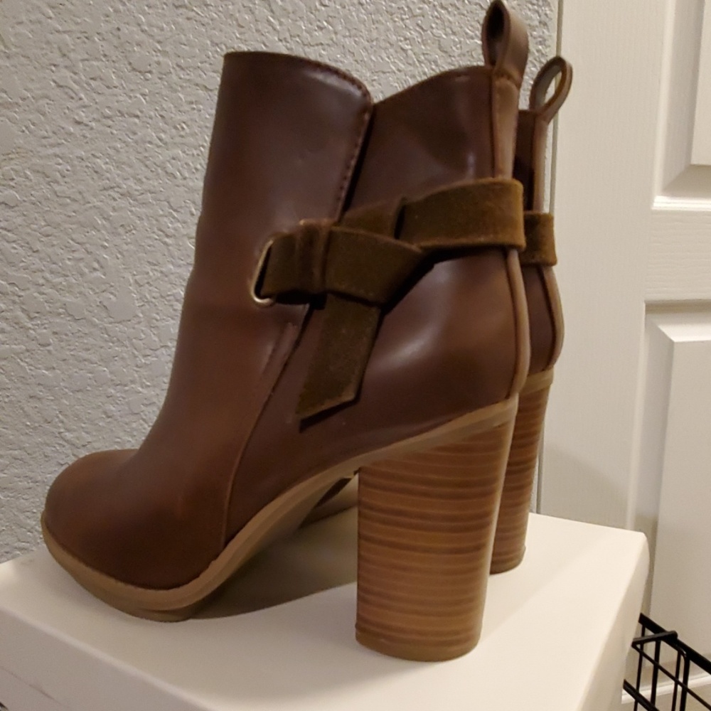 Brown Ankle Boots - Picture 3 of 4